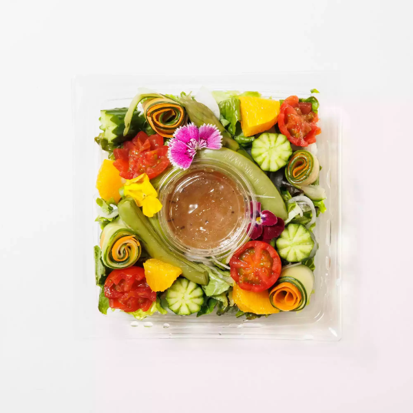 華やかな春の彩サラダ