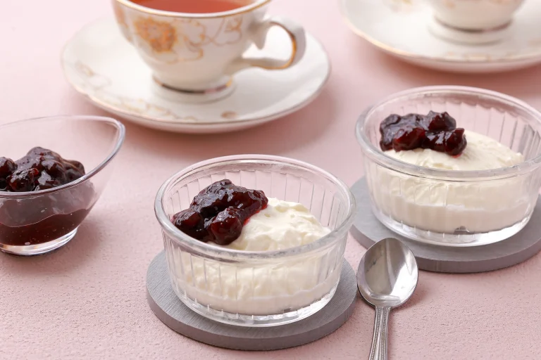 クレームダンジュ～ブルーベリーソースがけ～