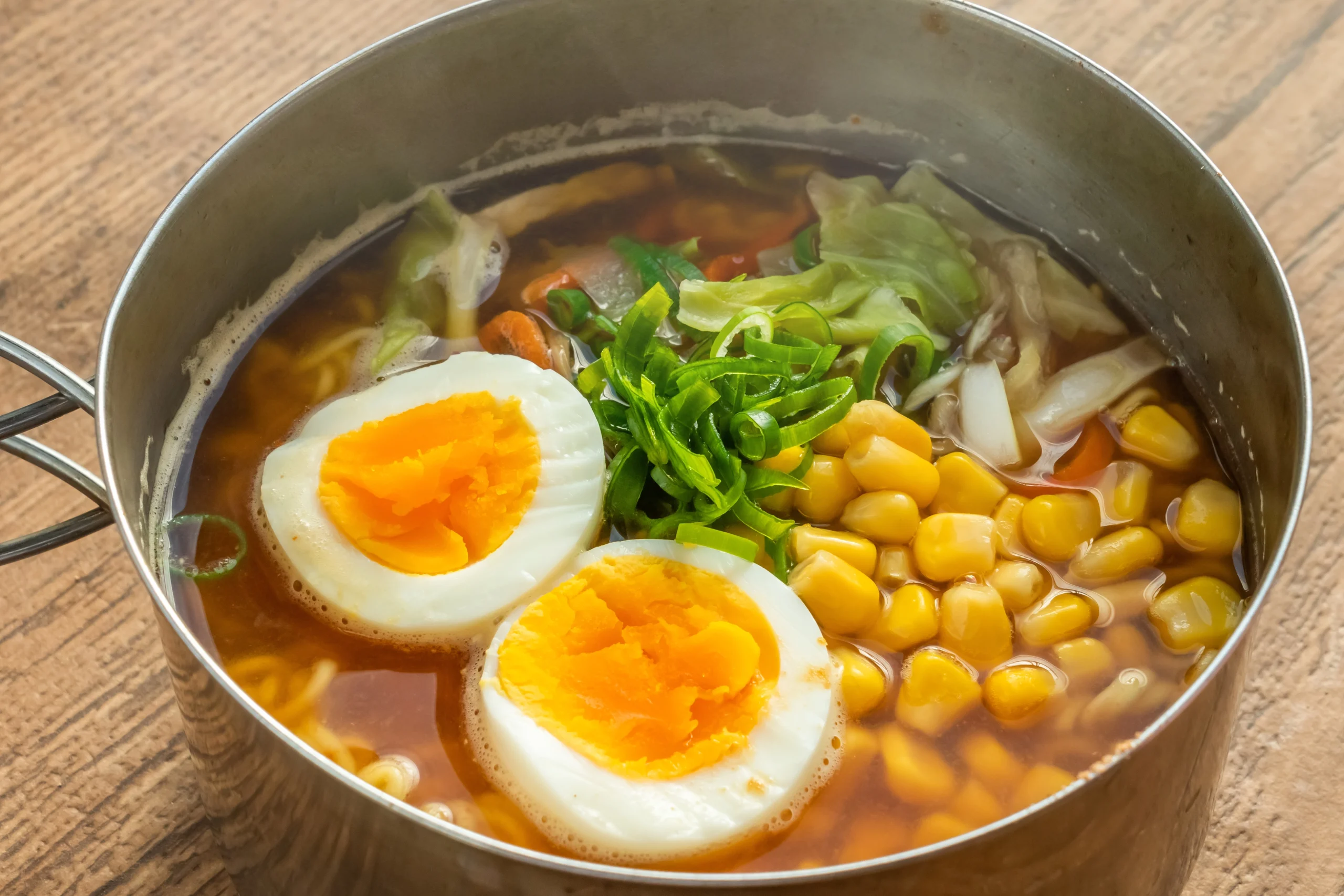 アウトドアの食事にラーメンはいかが？